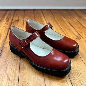 Intentionally Blank Veronica Mary Jane Tomato Red Shoes size 10 women’s